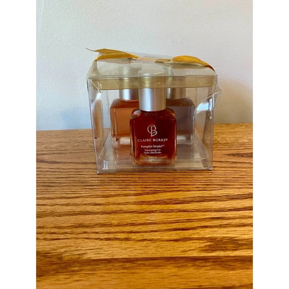 Claire Burke Oh Christmas Tree Simmering Oil 1.75 Oz Rare New Glass Bottle Holid